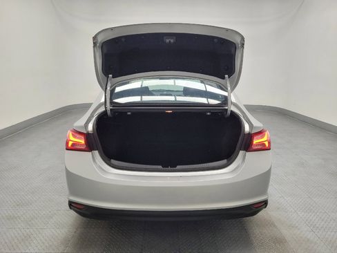 Used 2022 Chevrolet Malibu LT image 29