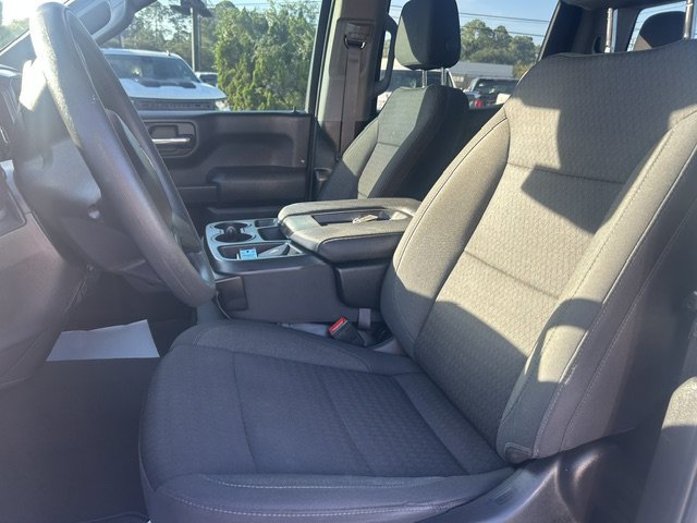 Used 2023 Chevrolet Silverado 1500 Custom AWD/4WD image 16