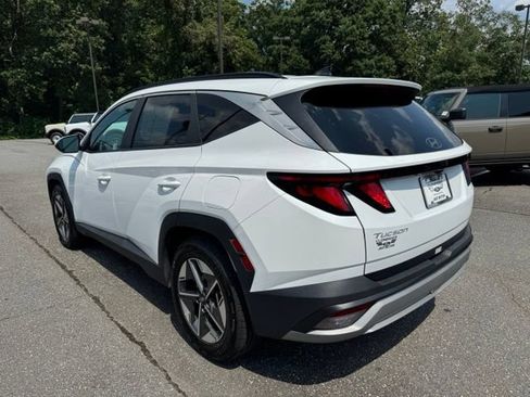 Used 2025 Hyundai Tucson SEL FWD image 6