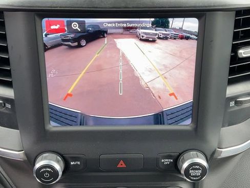 Used 2024 RAM 2500 Big Horn AWD/4WD image 21