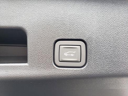 New 2026 Chevrolet Traverse Z71 image 12