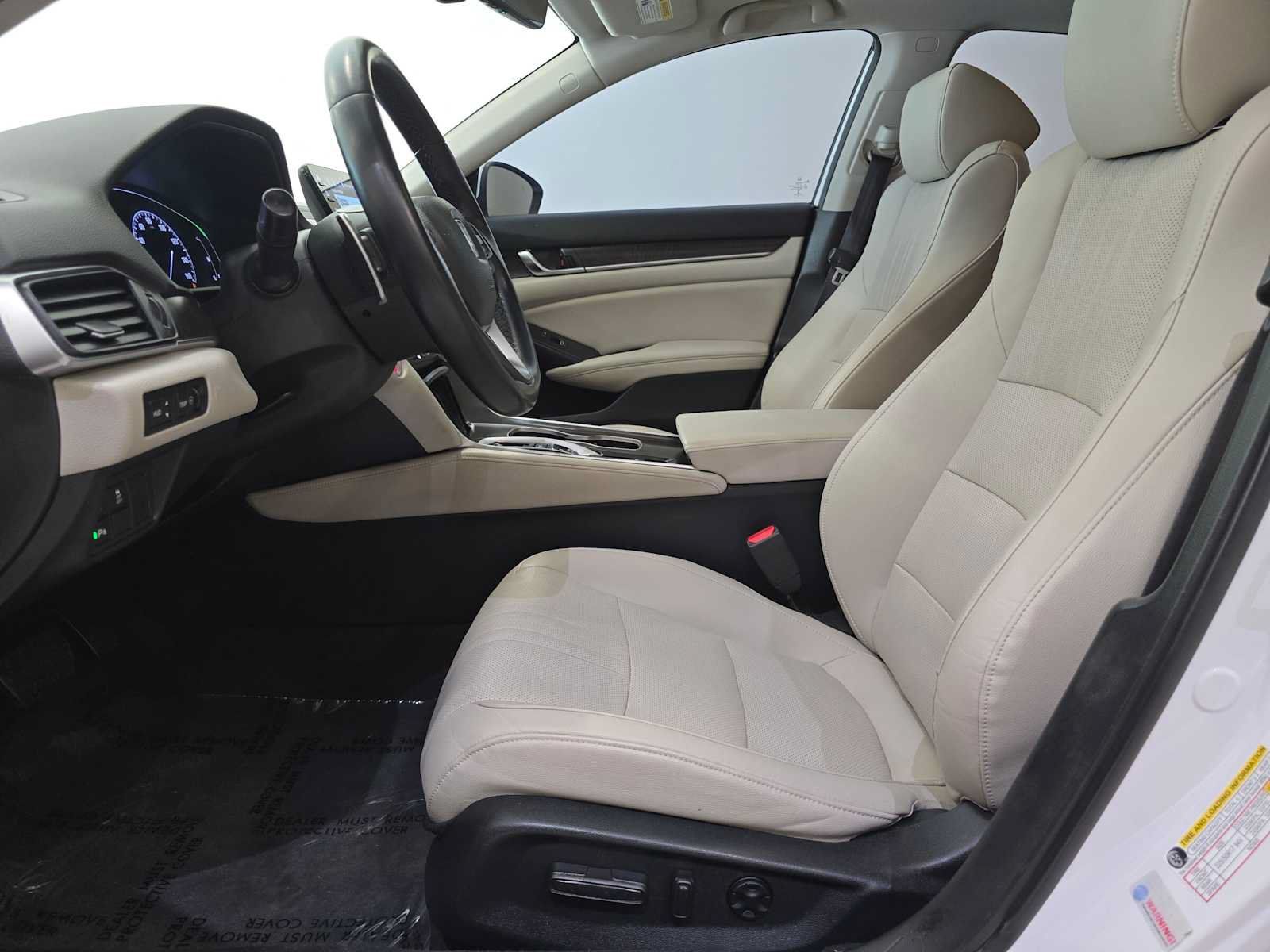 Used 2020 Honda Accord Touring image 22