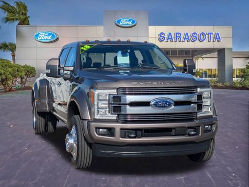 Used 2018 Ford F450 Limited image 1
