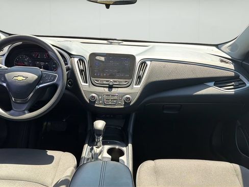 Used 2023 Chevrolet Malibu LT FWD image 11