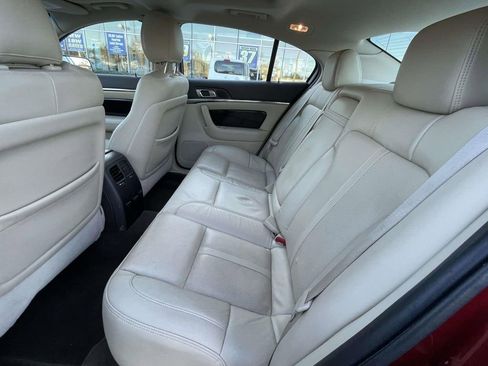 Used 2013 Lincoln MKS AWD image 11