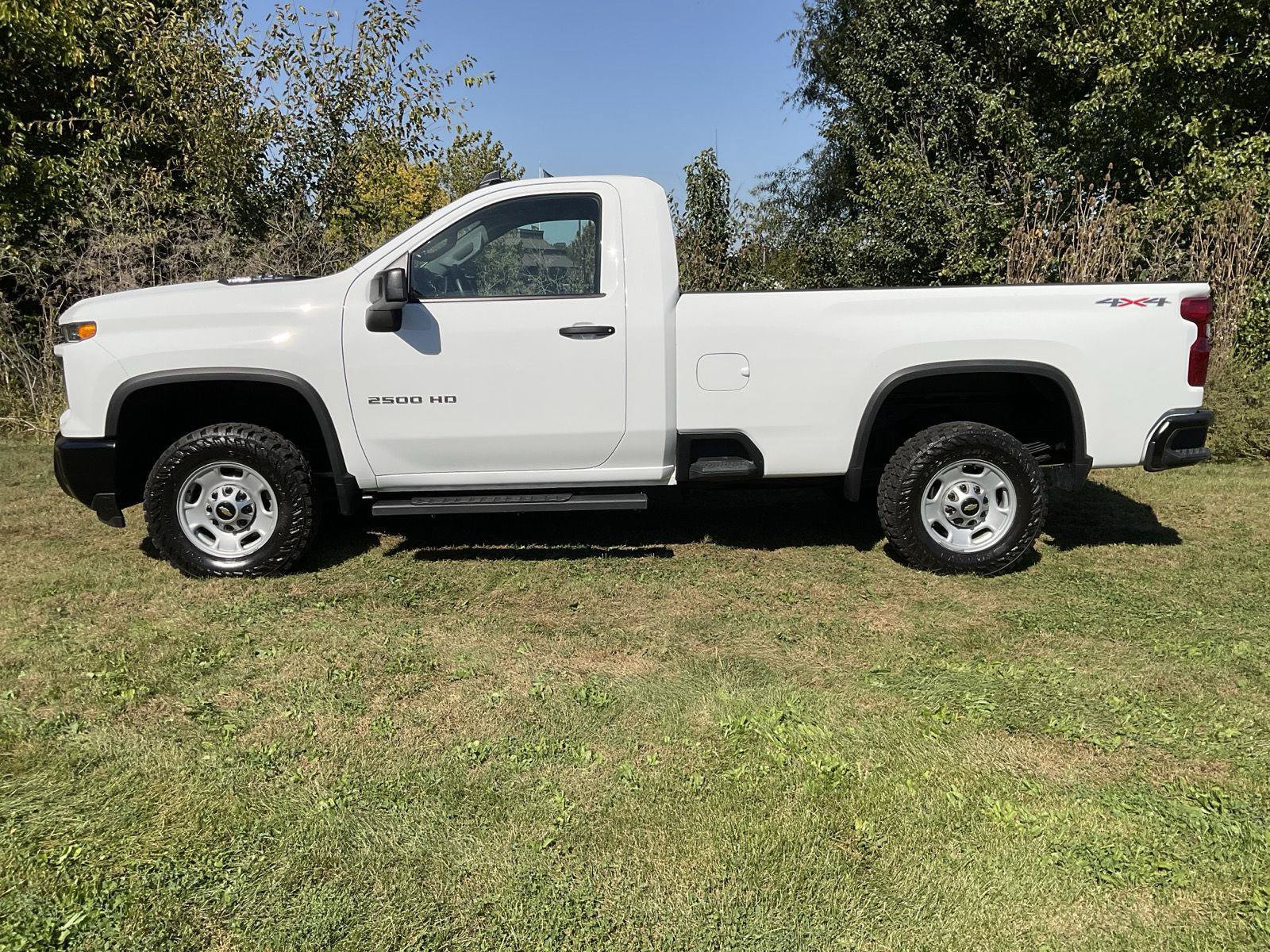 Certified 2025 Chevrolet Silverado 2500 W/T AWD/4WD image 4