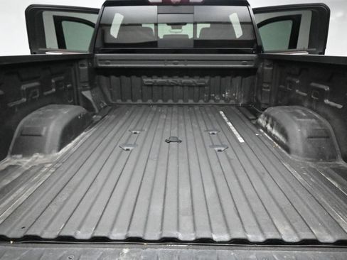 Used 2024 GMC Sierra 3500 Denali Ultimate AWD/4WD image 25
