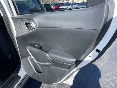 Certified 2023 Kia Soul LX w/ Option Group 015 image 21