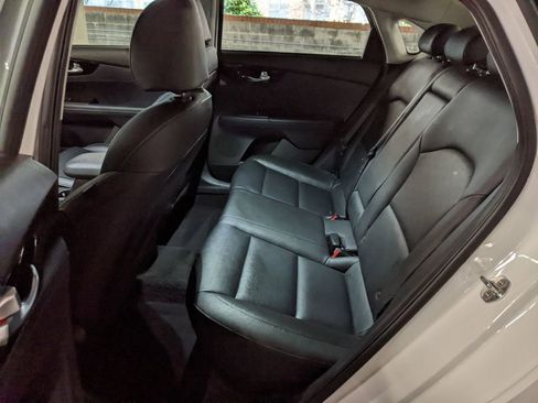 Used 2021 Kia Forte EX image 23