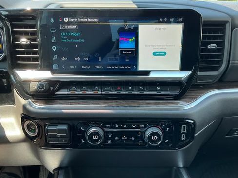 Certified 2024 Chevrolet Silverado 1500 LT Trail Boss w/ LT Trail Boss Premium Package AWD/4WD image 7