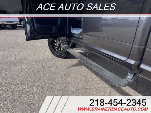 Used 2017 RAM 2500 Tradesman w/ Chrome Appearance Group image 10