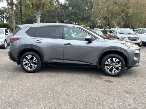 Used 2022 Nissan Rogue SV image 29