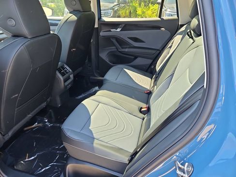 New 2026 Volkswagen Tiguan SE AWD/4WD image 20