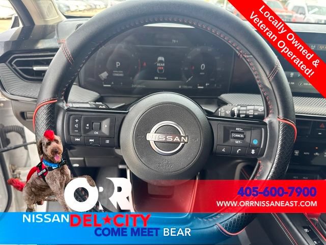 Used 2025 Nissan Kicks SR FWD image 16