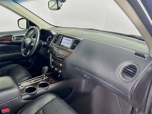 Used 2015 Nissan Pathfinder SL image 30