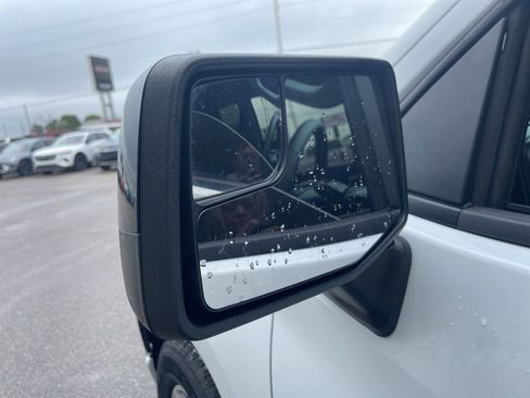 Used 2019 Chevrolet Silverado 1500 RST RWD image 17