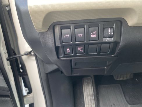 Used 2022 Subaru Ascent Premium w/ Convenience Package image 16