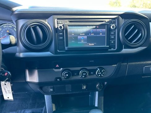 Used 2019 Toyota Tacoma SR5 image 18