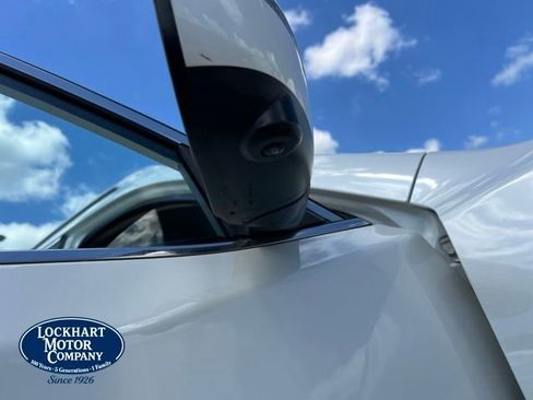 Used 2017 Nissan Rogue SV w/ SV Premium Package FWD image 34