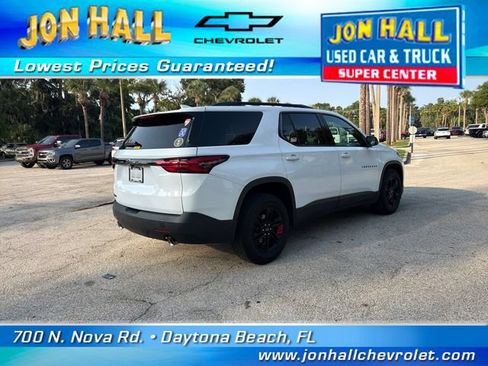 Used 2022 Chevrolet Traverse LS w/ Midnight/Sport Edition FWD image 9