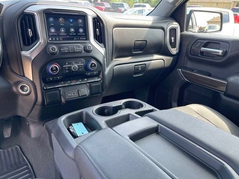 Used 2022 Chevrolet Silverado 1500 LT AWD/4WD image 18