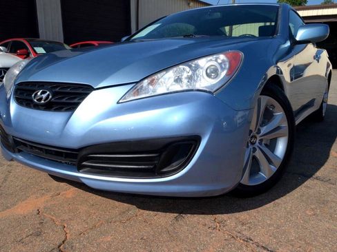 Used 2011 Hyundai Genesis 2.0T image 2