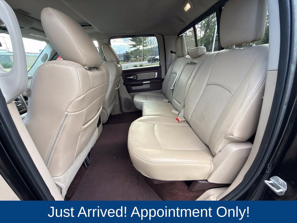 Used 2017 RAM 1500 Laramie w/ Convenience Group AWD/4WD image 10