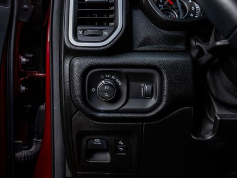 Used 2021 RAM 1500 Lone Star image 17