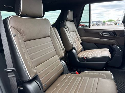 New 2026 GMC Yukon Denali Ultimate AWD/4WD image 36