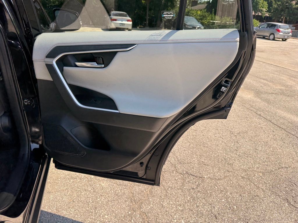 Used 2019 Toyota RAV4 Adventure w/ Cold Weather Package AWD/4WD image 40