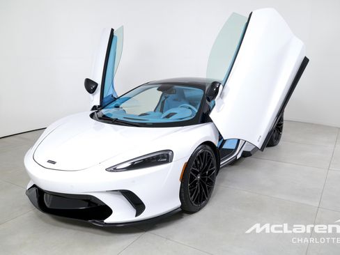 Used 2025 McLaren GTS image 5