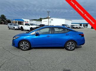 Used 2023 Nissan Versa SV video 2