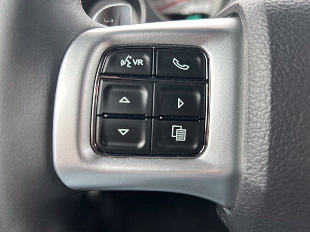 Used 2012 Dodge Challenger R/T RWD image 16
