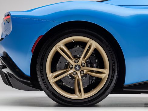 Used 2024 Ferrari 296 GTS RWD image 19
