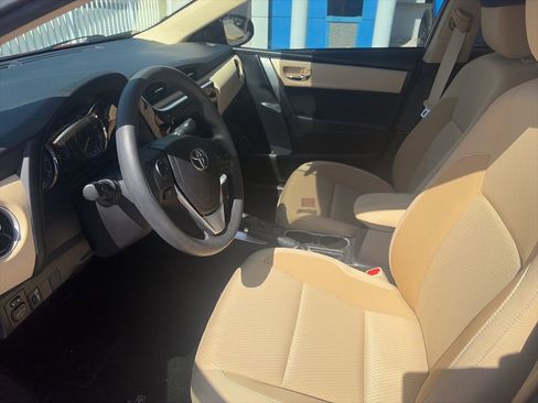 Used 2019 Toyota Corolla LE image 12