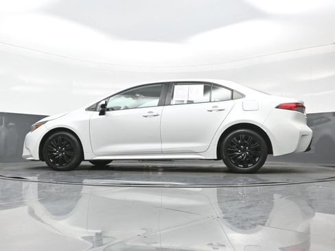 Used 2023 Toyota Corolla LE FWD image 26