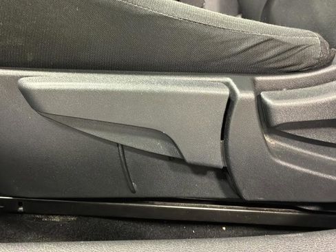 Used 2025 Nissan Sentra S image 23