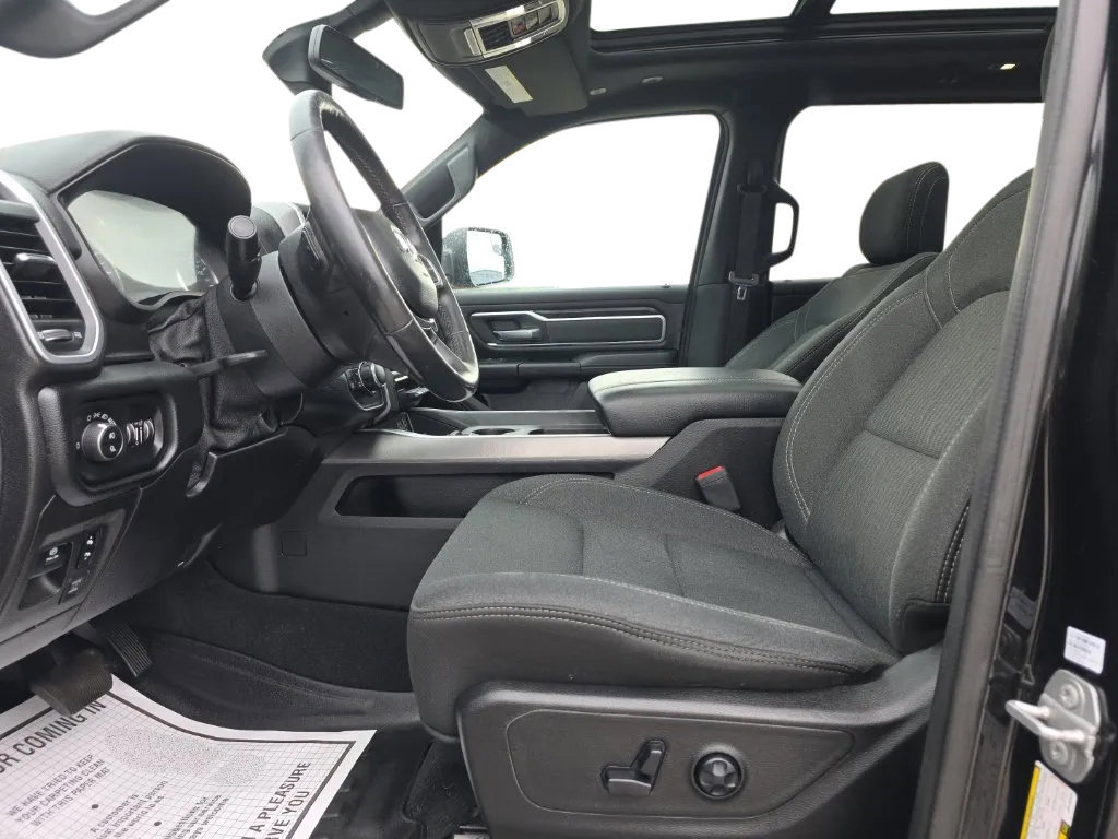 Used 2019 RAM 1500 Big Horn AWD/4WD image 18
