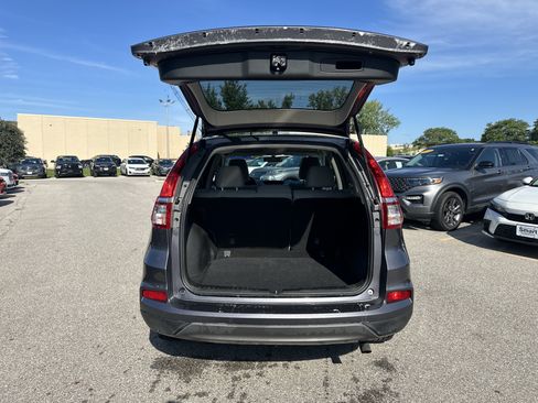 Used 2016 Honda CR-V SE image 10