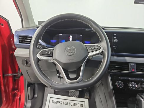 Used 2023 Volkswagen Taos SE AWD/4WD image 13