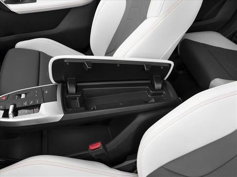 New 2026 BMW X2 M35i image 10