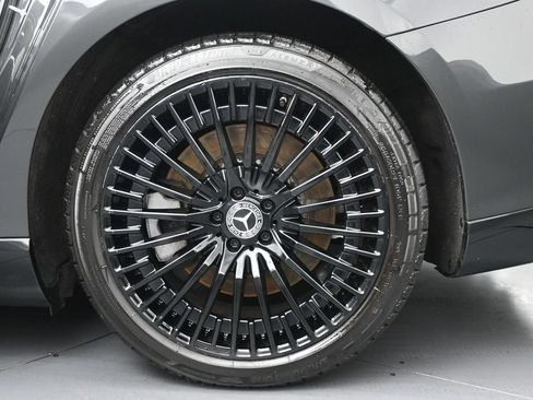 Used 2022 Mercedes-Benz EQS 450+ Sedan image 11