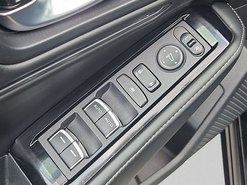Used 2023 Honda Accord Touring image 27