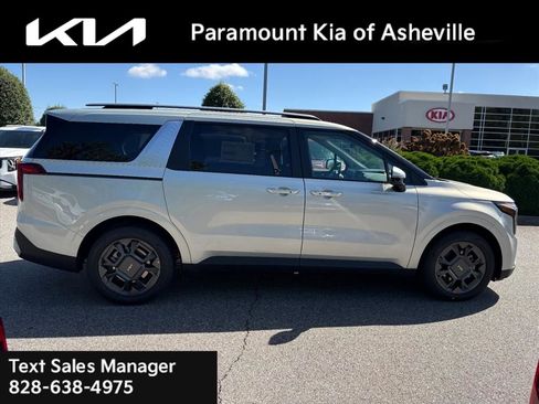 New 2026 Kia Carnival EX image 6