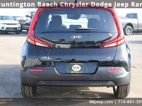 Used 2020 Kia Soul S image 4