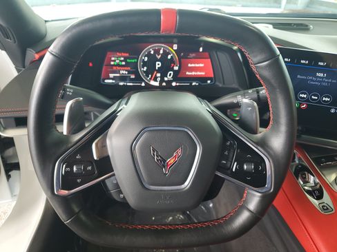 Used 2023 Chevrolet Corvette Stingray Preferred Conv w/ Z51 Performance Package RWD image 18