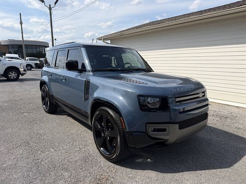 Used 2021 Land Rover Defender 110 X-Dynamic HSE image 3