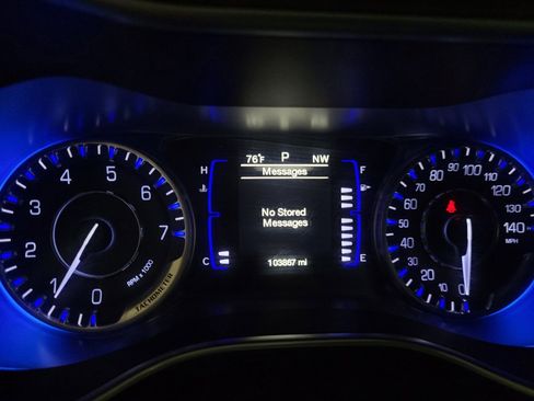 Used 2015 Chrysler 200 Limited FWD image 23