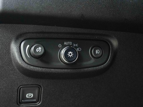 Used 2018 GMC Terrain Denali w/ Advanced Safety Package AWD/4WD image 41