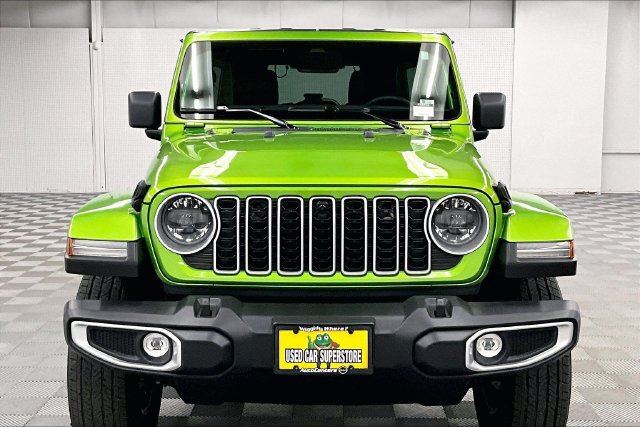 Used 2026 Jeep Wrangler Unlimited Sahara w/ Technology Group AWD/4WD image 4